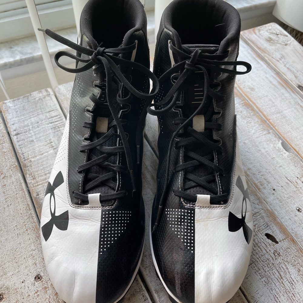 Under Armour Renegade Mens Size 13 Football Cleats 1289762-011 Black White